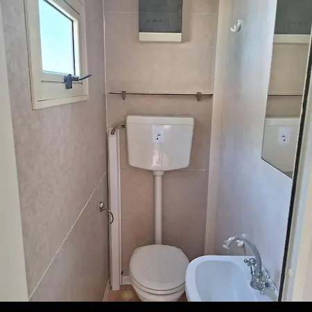 Chalet Comfortable Campsite-chalet G16 Tuscany Near Sea *