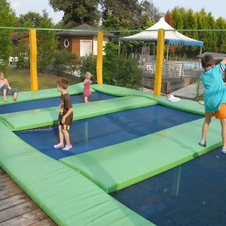 Comfortable Campsite-chalet G16 Tuscany Near Sea Chalet *