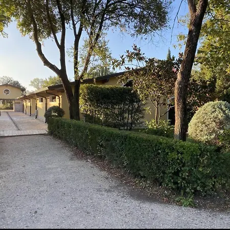 Comfortable Campsite-chalet G16 Tuscany Near Sea