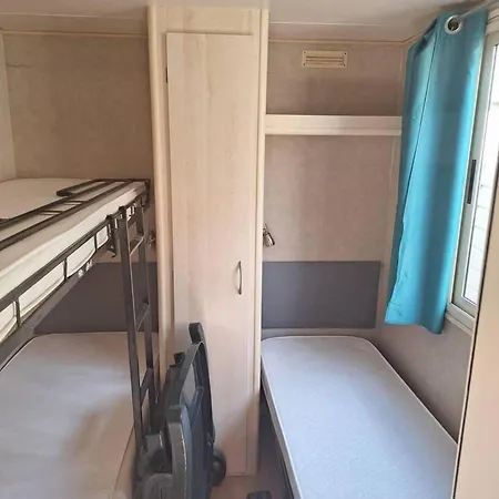 Comfortable Campsite-chalet G16 Tuscany Near Sea Chalet